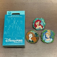迪士尼公主襟章徽章盲盒 Disney princess mystery pin set 小魚仙小美人魚Ariel 梅莉達Merida 灰姑娘Cinderella