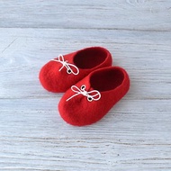 毛氈羊毛紅色嬰兒短靴新生兒蕾絲鞋拖鞋嬰兒送禮會禮物