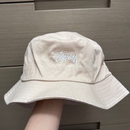 Stussy 漁夫帽