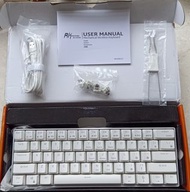 Royal Kludge BT+USB 多模式機械鍵盤 model: RK61