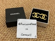 《CHANEL 香奈兒》vintage老香 · 耳環耳夾 · 手工鑿刻  · 24K鍍金·雙C · 經典logo ·