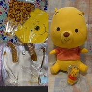 連迪士尼tomica 車仔(圖5) 大清貨現貨 小熊維尼 Winnie the Pooh 手提袋 斜背包 (5樣： 2袋1文件夾1公仔1匙扣)