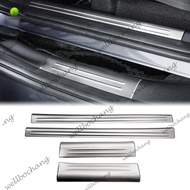 Honda Vezel HR-V HRV 2021 2022 4-piece stainless steel inner door sill pedal cover