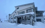 โนะซาวะ ออนเซ็น 15M - จาโพว เพนชั่น (Nozawa Onsen 15M - Japow Pension)