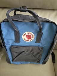 Fjallraven Kanken 背包