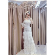 Váy cưới cúp ngực váy cá dạ hội đính lông vũ