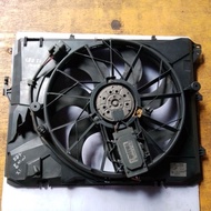 BMW E87 X1 RADIATOR FAN SET USED