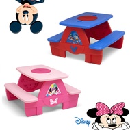 Disney Minnie Mouse 4 ที่นั่งกิจ โต๊ะปิกนิก  พร้อมกระดานสำหรับการสร้างและที่วางแก้วในตัวโดย Delta Children ราคา 4,500 - บาท