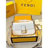 Fendi Baguette Baguette Baguette Leather Female Bag Crossbody Bag Size 26 15cm