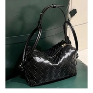 BV Bag loop Camera Bag Underarm Bag Free Silk Scarf 26 New Classic Woven BV Hand Bag Camera Bag Unde
