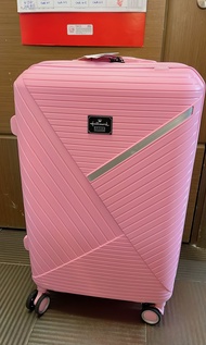 Hallmark Luggage 24吋行李箱