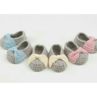 Crochet bow shoes