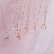 Dainty Teardrop Necklace by Quielle