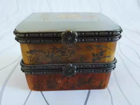 Vintage Classic Chinese storage box traditional storage box Nice Art Work