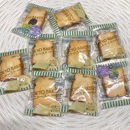Mini Tokyo Bakery soft squishy bread squeeze toy