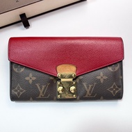 Louis Vuitton LV M58414 PALLAS 經典花紋皮革拼接壓扣式長夾