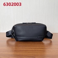 [Tumiseller.my][Ready Stock]TUMI 6302003 Harrison series fashionable business lychee grain cowhide men's waist bag chest bag