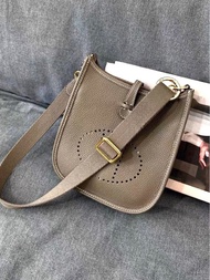 😍全場唯一熱賣💖Hermes mini Evelyne buckle ( not the bag)chain 肩帶調節扣 Evelyn  金扣 銀扣 chanel 肩帶縮短扣 圓方扣  日字扣彈簧圈變