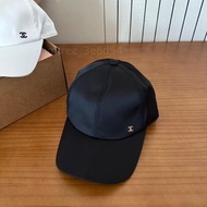Chanel 黑色棒球帽