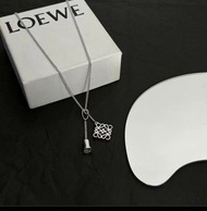 Loewe 經典Logo造型 頸鏈 女款 銀色 HK$650
