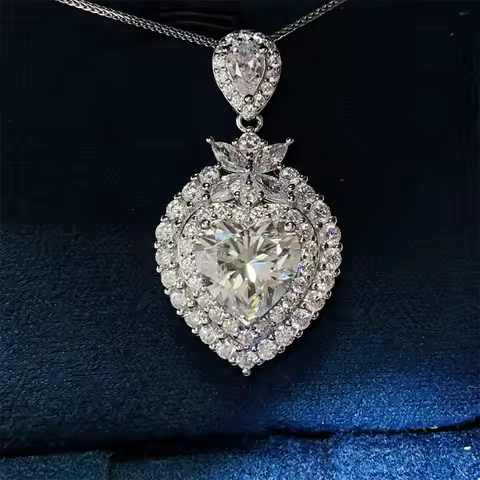 Temperament Moissanite PT950 Platinum 5 Carat Luxury Love Heart Pendant Necklace for Women, versatil