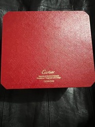 Cartier 卡地亞 原廠手錶盒，外表完整，內部如圖有氧化,15*13*8.5公分