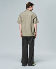 URBAN REVIVO - Áo sơ mi denim nam tay ngắn hiện đại UML850040-DC1