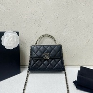 Chanel 23P medium kelly 
黑金荔枝皮手提鏈條包