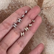 H H Letter Earrings S925 Sterling Silver Everyday All-Match Small Pierced Earrings Sleeping Non-Pick