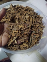 Kayu Manis Ceylon hancur 100 % asli. 100 gm Kayu amnis ceylon hancur