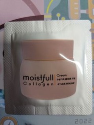 🏠 🏡 🏘 Etude House Moistfull Collagen Cream