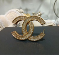 CHANEL 胸針