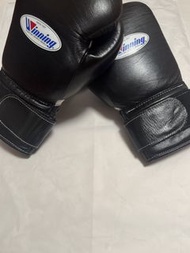 Winning boxing gloves 14oz Black