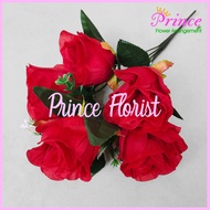 Bunga Rose Kuncup Cabang 5 Bunga Mawar Kuncup - Lamaran / Dekorasi Pelaminan / Bunga Dekorasi/ Bunga Mawar Plastik / Bunga Hiasan/ Hiasan / Dekorasi Pernikahan/ Import Murah artificial