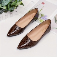 Women's Crocodile Pattern Flat Shoes Casual Point Toe Slip On Shoes Lightweight & Comfortable Shoes