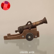 MERIAM MINI ANTIK JAMAN KOLONIAL. BERAT 1,5 KG. PANJANG 23CM. STOK HANYA ADA SATU. SEBELUM BELI MOHO