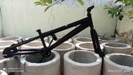 rangka sepeda bmx ukuran ban 20. bahan sepeda balap bmx. bisa request warna