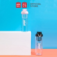 MINISO ขวดน้ำ ขวดน้ำพลาสติก กระบอกน้ำ Plastic Blending Bottle 840ml  ขวดสำหรับใส่ของเหลวสำหรับพกพา ขวดน้ำ