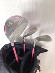 日本HONMA 女童高爾夫套桿連原裝球袋 | Junior Girls HONMA Pink Golf Club Set with Bag
