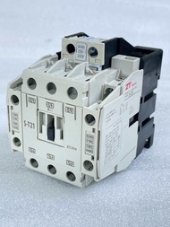 (แพ็ค1ตัว) S-T21 แมกเนติก คอนแทคเตอร์ 32A (มีให้เลือกหลานโวลต์) แบรนด์ ZT ของใหม่จากโรงงาน ทนทาน คุณ