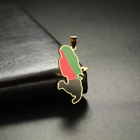 Wholesale Martinique Map Flag Charms Drip Oil Country Map DIY Charms For Jewelry Making