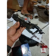 CB REAR SEAT LOCK / CB REAR SEAT LOCK / CB REAR SEAT SADEL LOCK