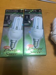 Philips 慳電燈泡 (8W) 暖黃，細螺絲頭 （E14)暖黃光  （8W)