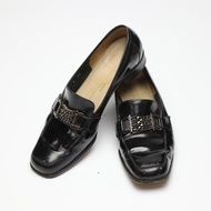 Salvatore Ferragamo 淺口鞋，低跟淺口鞋
Salvatore Ferragamo黑 [二手]