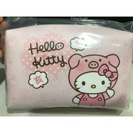 【Hello Kitty 專區】(粉紅豬款）Hello Kitty  豬年化妝包 7-11 福袋 2019