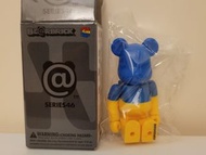 Bearbrick 46 Flag Ukraine 烏克蘭國旗