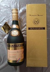 ブランデーナポレオン　ボナパルト　700ml　特級　古酒