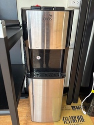 OASIS 直立式桶裝水飲水機