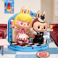 THE MONSTERS Cafeteria Figurine