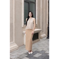 Vis Store - midi pencil skirt made of thick, stretchy umi elastic